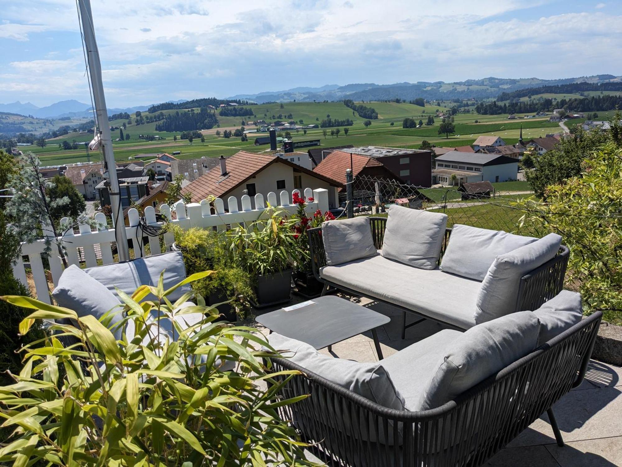 Ruswil Apart Hotel Near Lucerne מראה חיצוני תמונה